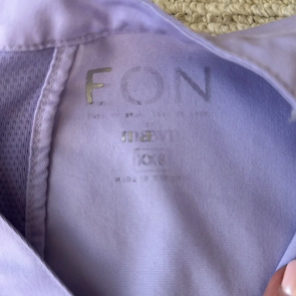 Light purple scrub set. - Picture 4 of 4